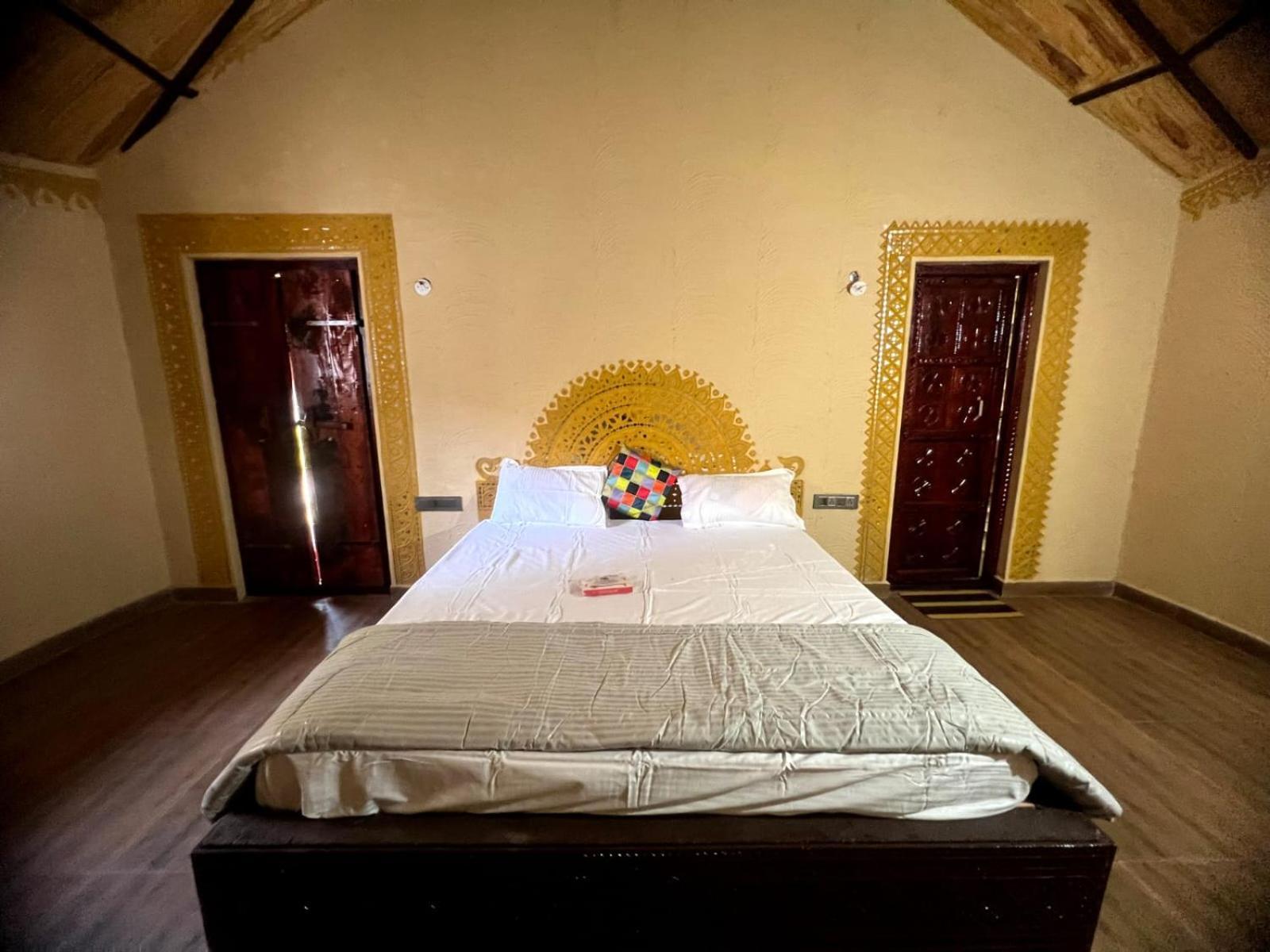 The Kutch House Hotel Bhuj Exterior photo